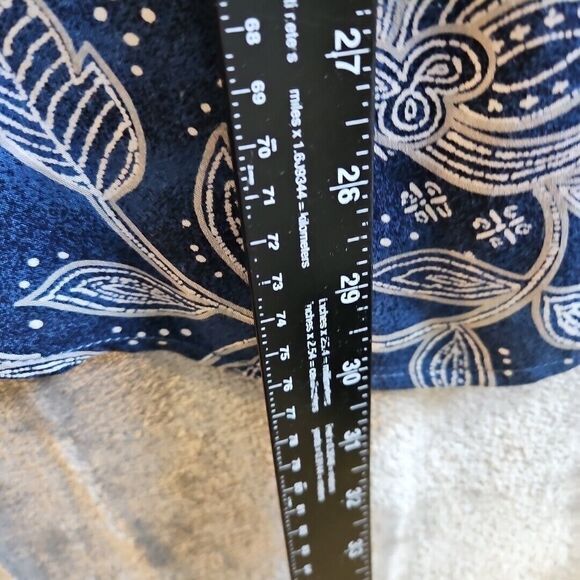 Nipon Studio Women's Sz 12  Blue white Paisley Floral Vest Blouse button tunic - Picture 4 of 9